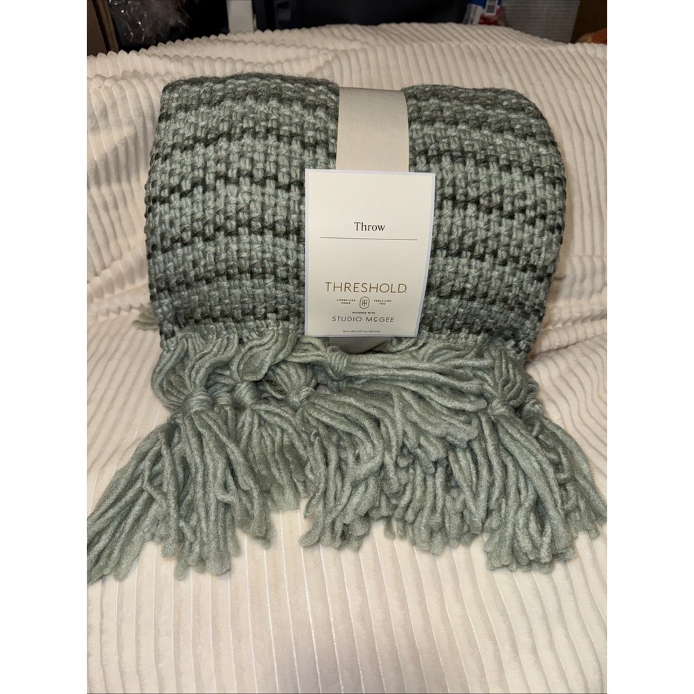 Threshold Mixed Yarn Woven Blanket Throw with Crossed Tassels Multi‎ Green- NWT